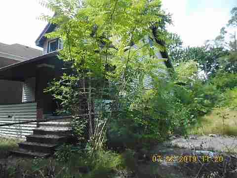 11375 Belleterre (4)_m.jpg